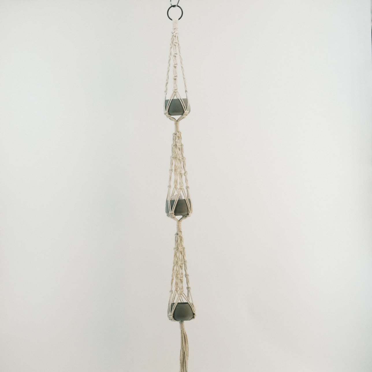 Macrame Plant Hanger with 3 Ceramic Pots 2320001