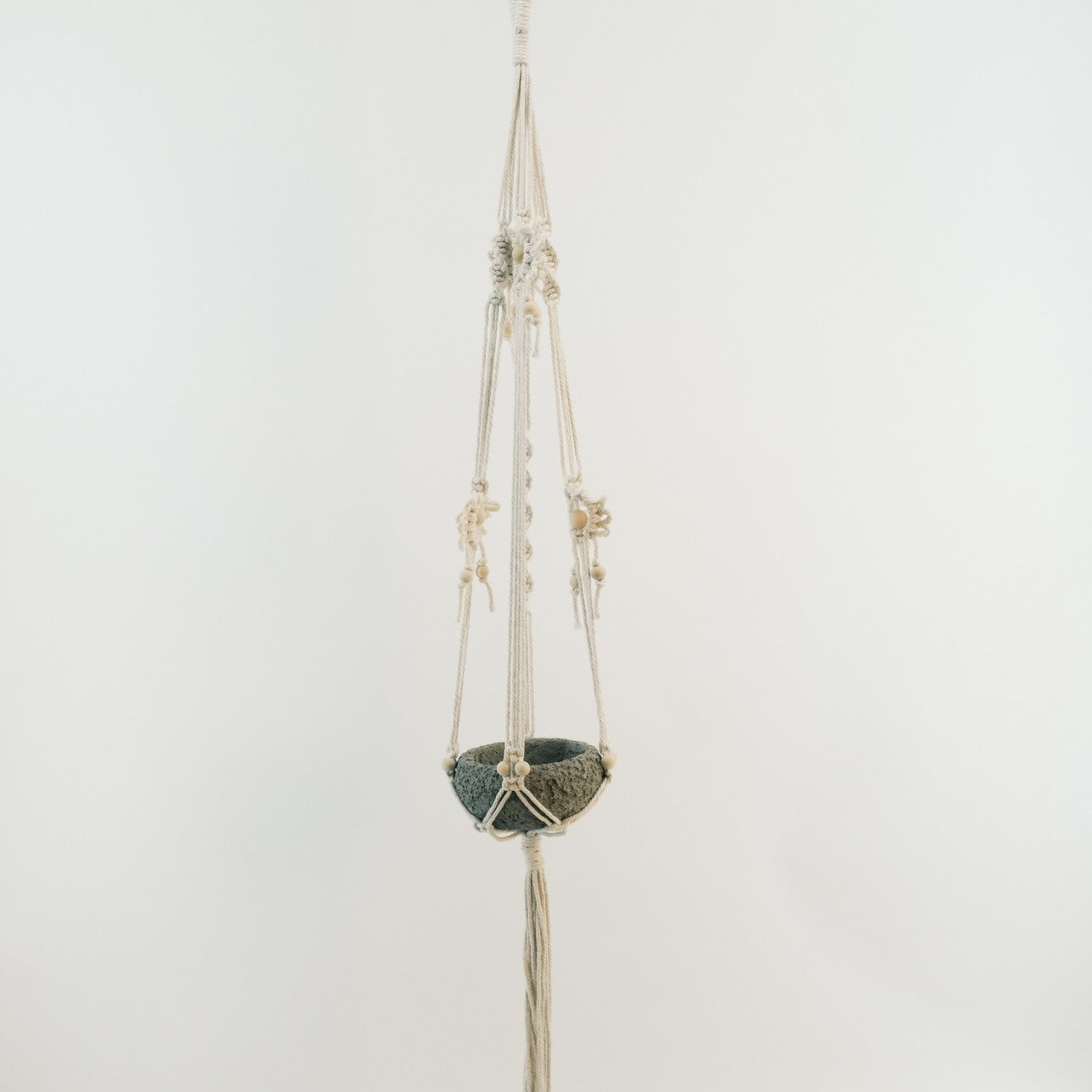 Macrame Plant Hanger with Cement Pot 2320011