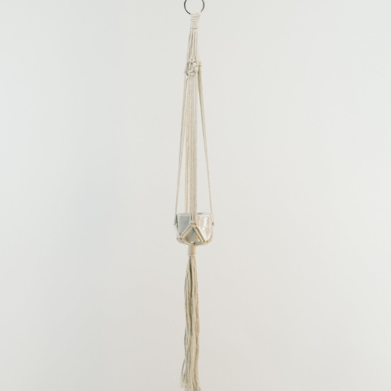 Macrame Plant Hanger with Ceramic Pot 2320017