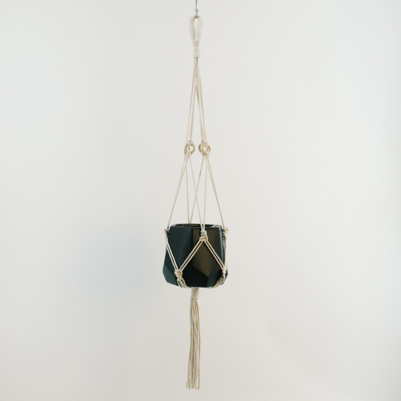 black chain plant hanger Macrame Plant Hanger with Black Ceramic Pot 2320036 – kunpengart