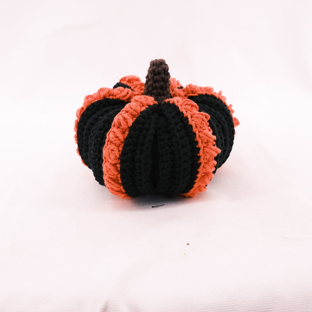Crochet Pumpkin Halloween Black and Yelow CE20103