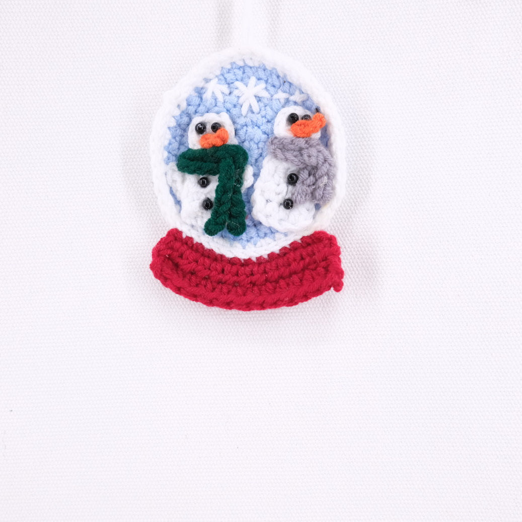 Crochet Christmas Bauble Xmas Decoration CE20169
