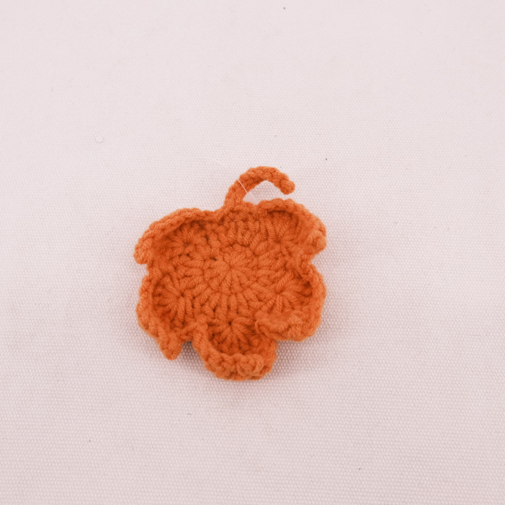 Crochet Harvest Maple Leaf CE2059