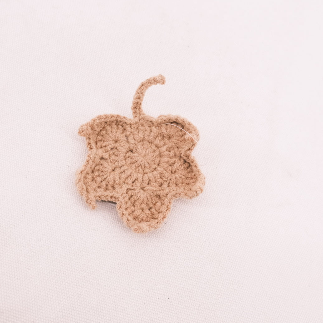 Crochet Harvest Maple Leaf CE2059