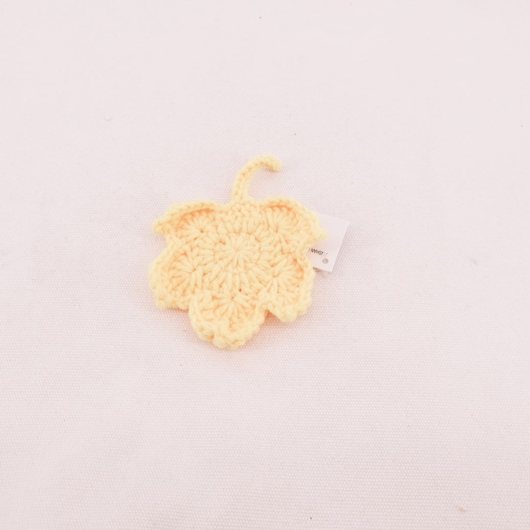 Crochet Harvest Maple Leaf CE2059