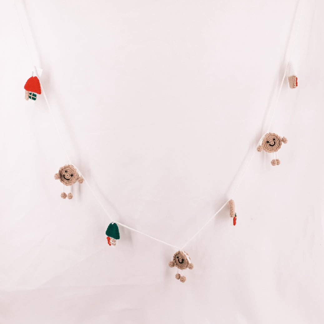 Crochet Christmas Garland CE20304