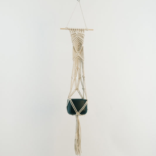 Macrame Plant Hanger with Ceramic Pot 2320020