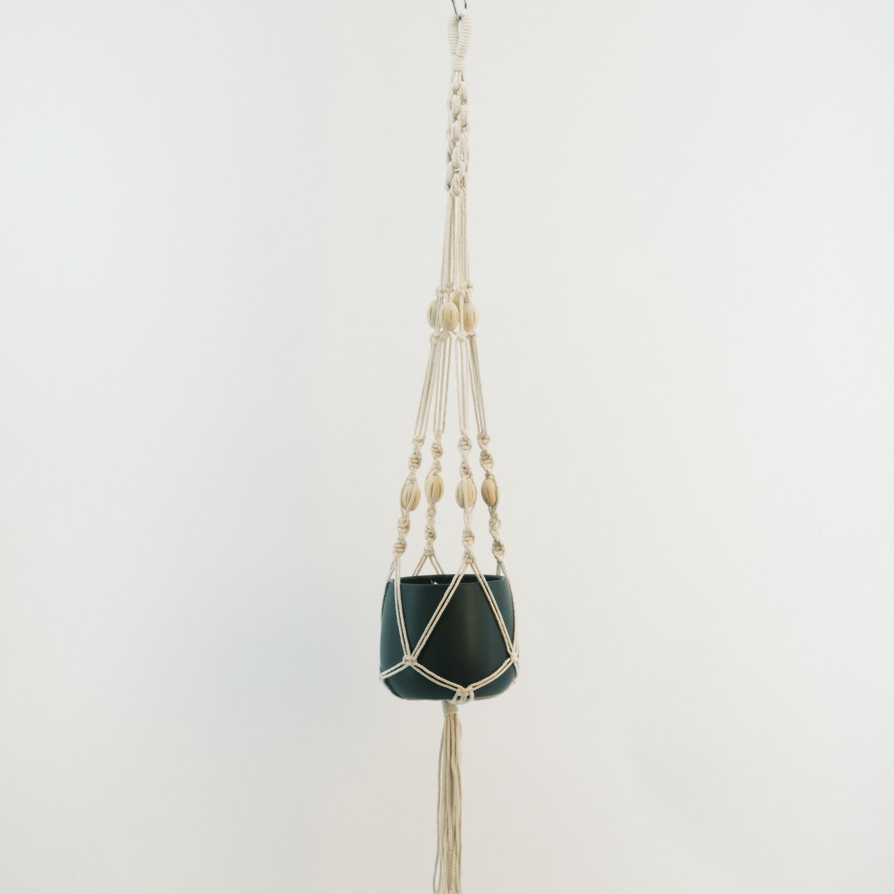Macrame Plant Hanger with Ceramic Pot 2320029
