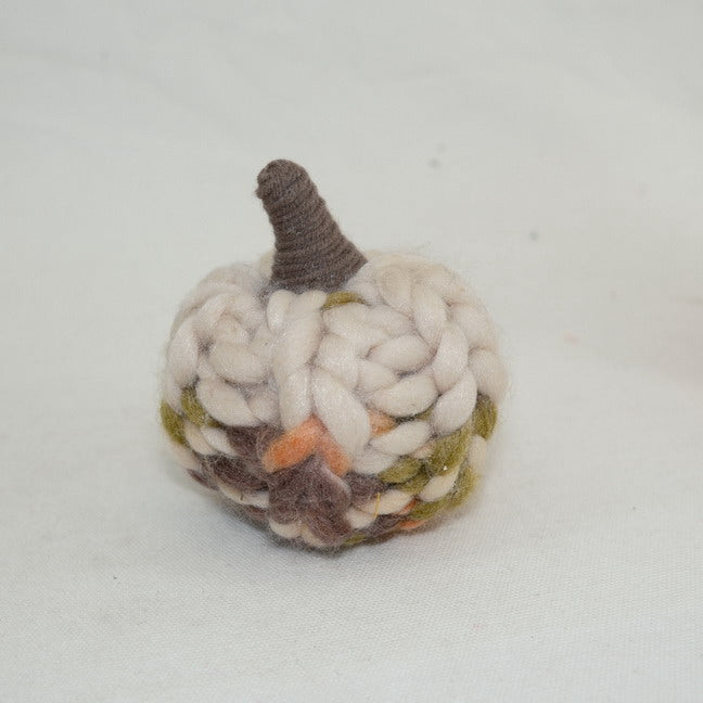 Handmade Yarn Pumpkin CF20004