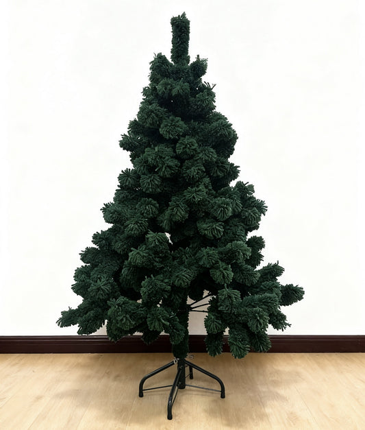 Handmade Yarn Christmas Tree Red CF20384