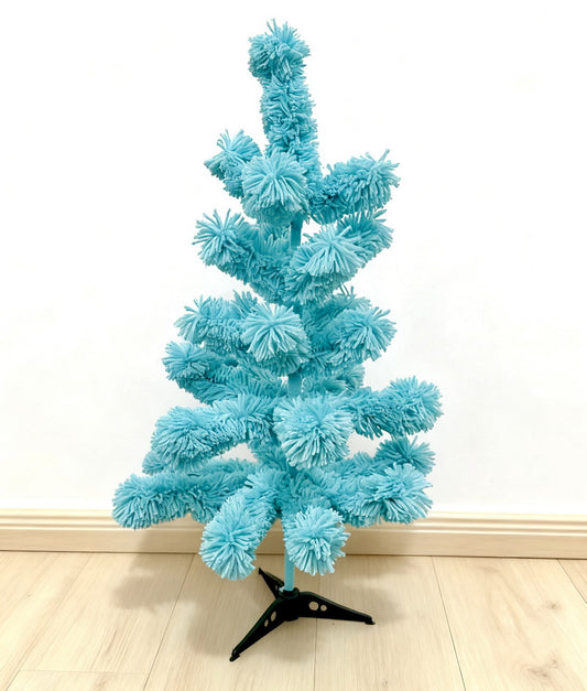 Handmade Yarn Christmas Tree Blue CF20391