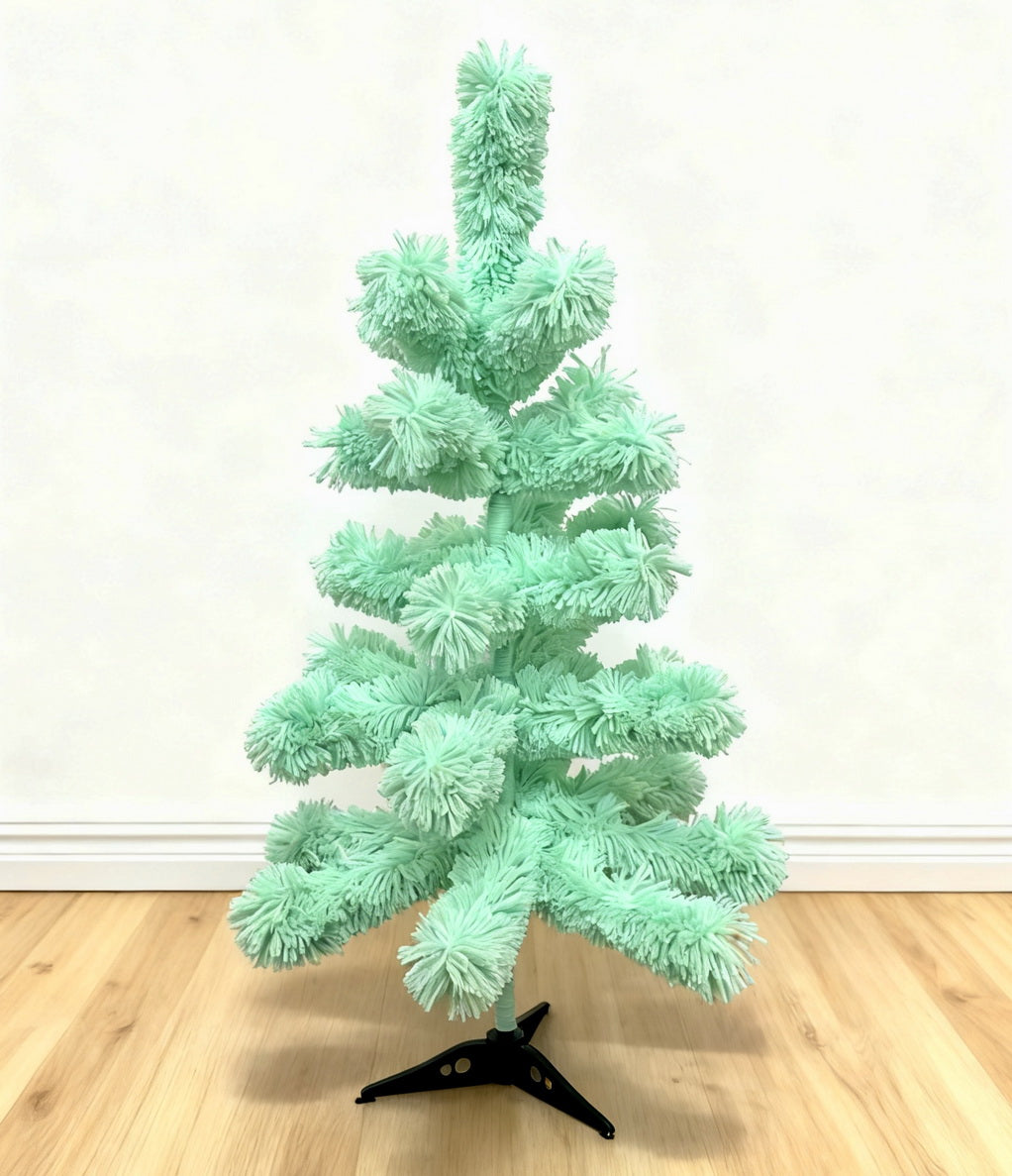 Handmade Yarn Christmas Tree Green CF20392