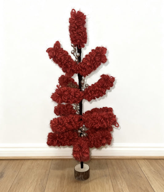 Handmade Yarn Christmas Tree Red CF20399